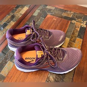 Brooks Ghost 12 Women’s Size 8 Purple Coral Gold